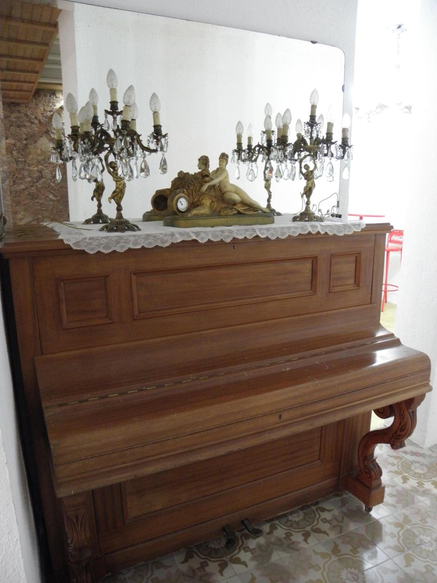 Hostal Cal Pla Sant Llorenc Savall エクステリア 写真