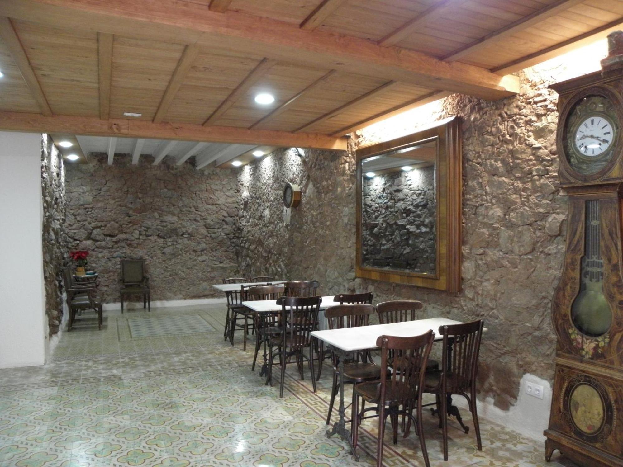 Hostal Cal Pla Sant Llorenc Savall エクステリア 写真
